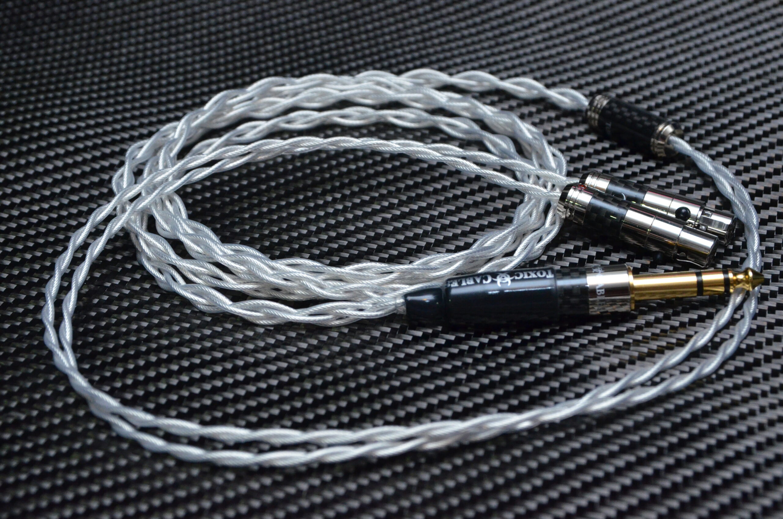 Silver Widow 24 V2 OCC Silver Headphone Cable – Toxic Cables